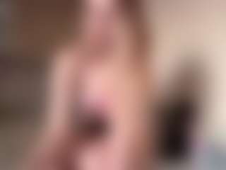 Chloe Show's Live Sex Cam Show