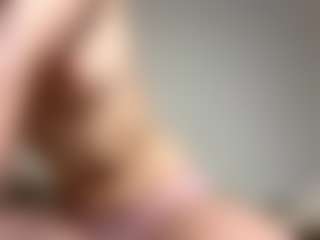 Chloe Show's Live Sex Cam Show