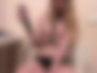 Chloe Show's Live Sex Cam Show