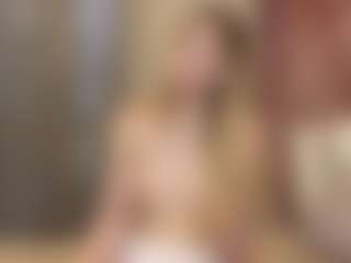 Live cam show with Chloe Show - Fullynaked on CamSextacy