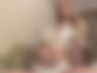 Live cam show with Chloe Show - Shower on Camsoda