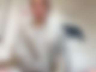 Live cam show with Chloe Show - Fullynaked on Big Tits