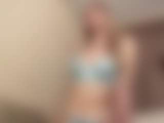 Chloe Show's Live Sex Cam Show