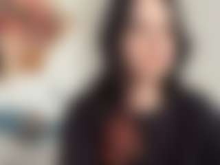 Emy-BLOOM's Live Sex Cam Show
