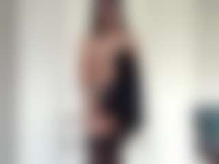 Emy-BLOOM's Live Sex Cam Show