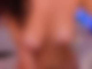 Live cam show with KylieJenkins - Brown Hair on Camsoda Late Night