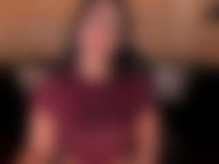 Live cam show with Natalie Lewis - Camel Toe on ObeyMaria