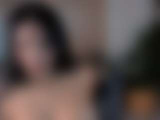 Live cam show with Natalie Lewis - Striptease on SquirtSoMuch