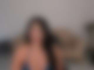 Live cam show with Natalie Lewis - Tease Brown Hair on Camsoda