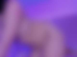 Live cam show with NiinaSissy - Natural on CamwithHer