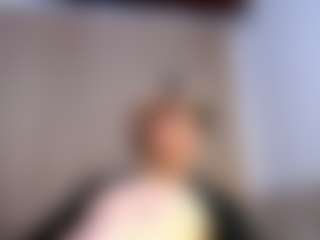 Live cam show with DARA - Ejaculation on Mixed Magazine Live