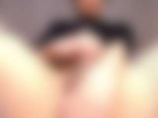 Live cam show with DARA - Smoking on sexylive.show