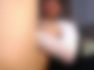 Live cam show with DARA - Flat Chested on madthumbs