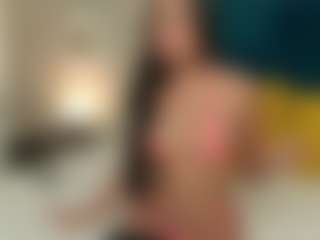 Live cam show with Charlott Moreu - Drinking on Livezox
