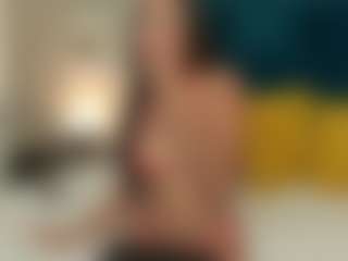 Live cam show with Charlott Moreu - Amateur on Big Tits