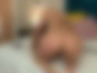 Live cam show with Charlott Moreu - White Big Tits on Pornisteam.com | colombia