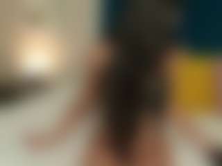 Live cam show with Charlott Moreu - Ass Bouncing on StripNow