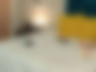 Live cam show with Charlott Moreu - Brown Hair on Hubzter Live
