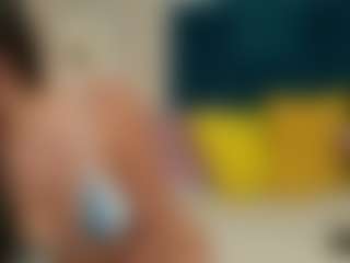 Charlott Moreu's Live Sex Cam Show