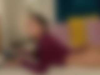 Charlott Moreu's Live Sex Cam Show