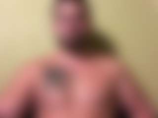 Live cam show with chiraq1945 - Tease on eurowanks.com