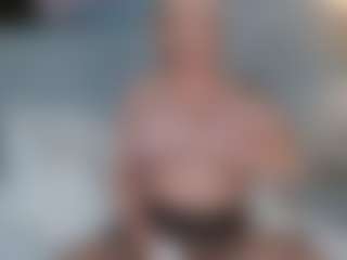 Live cam show with ChloeAdamsTx - BBW on anonymated.com