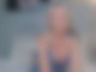 Live cam show with ChloeAdamsTx - Spin on Camsoda