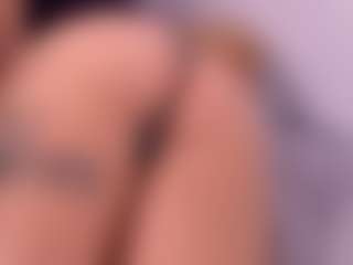 OfficialCreamBee's Live Sex Cam Show