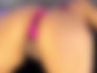 Live cam show with saraycollins - Full Nudity on madthumbs
