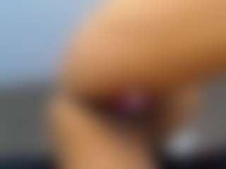saraycollins's Live Sex Cam Show