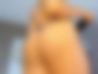 saraycollins's Live Sex Cam Show