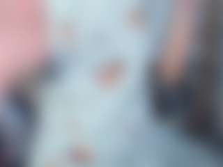 Live cam show with TildaCourseault - Athletic Teen (18+) on TeamSkeetLive