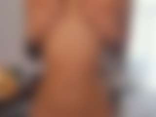 Live cam show with TildaCourseault - Moaning on camgirlchat.live