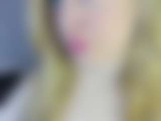 Live cam show with AliceCat - Blonde Hair on Strip Flash - Live Sex Shows