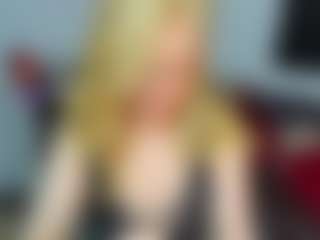 Live cam show with AliceCat - Blondie on TeamSkeetLive