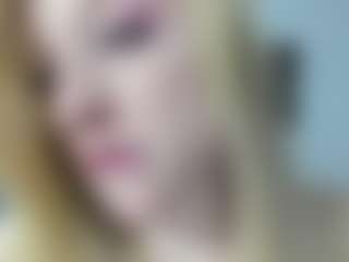 Live cam show with AliceCat - Facial on livesuperchat.net
