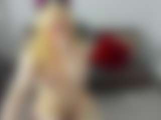 Live cam show with AliceCat - Small Tits Mature on pussylord.com