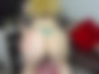 Live cam show with AliceCat - Blonde Hair MILF on SquirtSoMuch