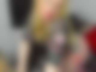 Live cam show with AliceCat - Full Nudity on SxyPornLive