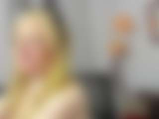 Live cam show with AliceCat - Mature Young Adult on Camsoda