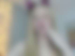 Live cam show with AliceCat - Blonde Hair on TeamSkeetLive