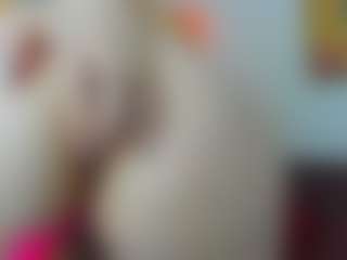 Show de cam en vivo con AliceCat - Lush Mature en Camsoda