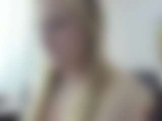 Live cam show with AliceCat - Shaved Pussy Mature on Fit Hotties