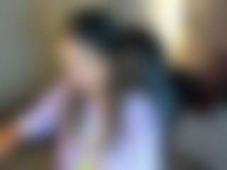 Live cam show with dulcelyra - Tiny on CamwithHer