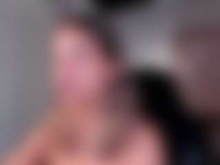 Live cam show with dulcelyra - Brown Eyes on StripNow