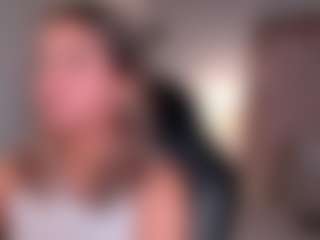 dulcelyra's Live Sex Cam Show