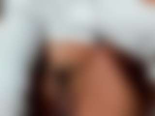 Live cam show with dulcelyra - HD on Dare Cams