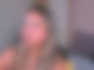 dulcelyra's Live Sex Cam Show