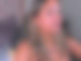 Live cam show with dulcelyra - Fingers on Camsoda