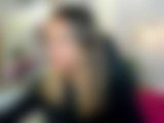 dulcelyra's Live Sex Cam Show